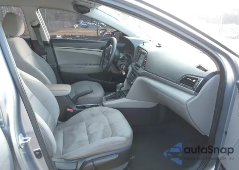 2017 Hyundai Elantra Se z USA, uszkodzony, nr VIN 5NPD74LF8HH140526